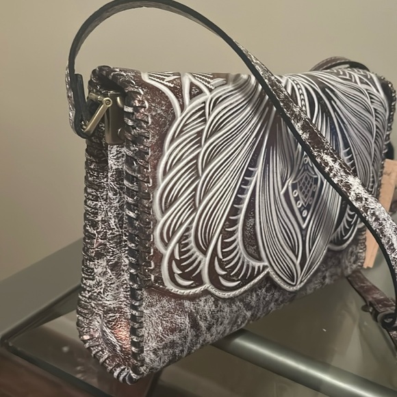 Patricia Nash hand bag - Picture 11 of 11